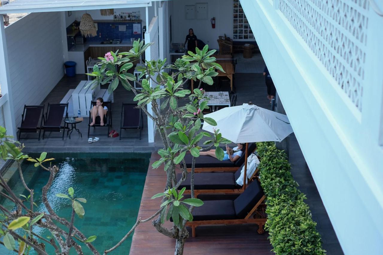 Hostel Dip & Doze Living Canggu Exteriér fotografie
